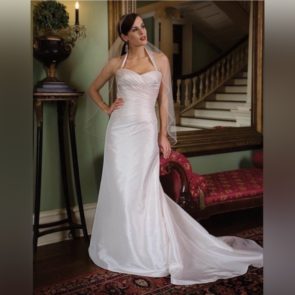Kathy Ireland 2Be a-line  Ivory taffeta wedding gown